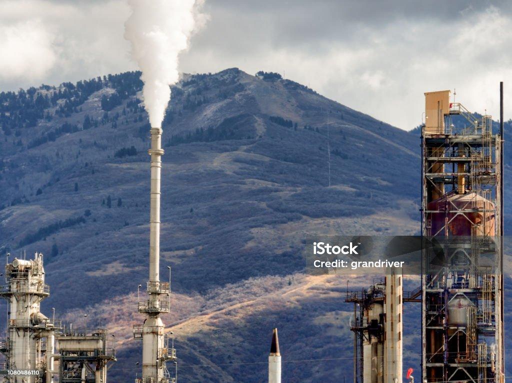 Stok di AS Berkurang, Harga Minyak Dunia Naik